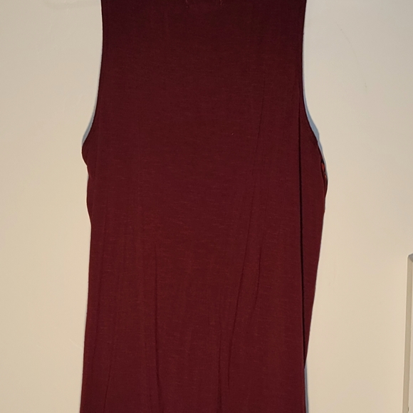 Maurices Women's floral Sleeveless blouse Size S color Maroon - Picture 5 of 5